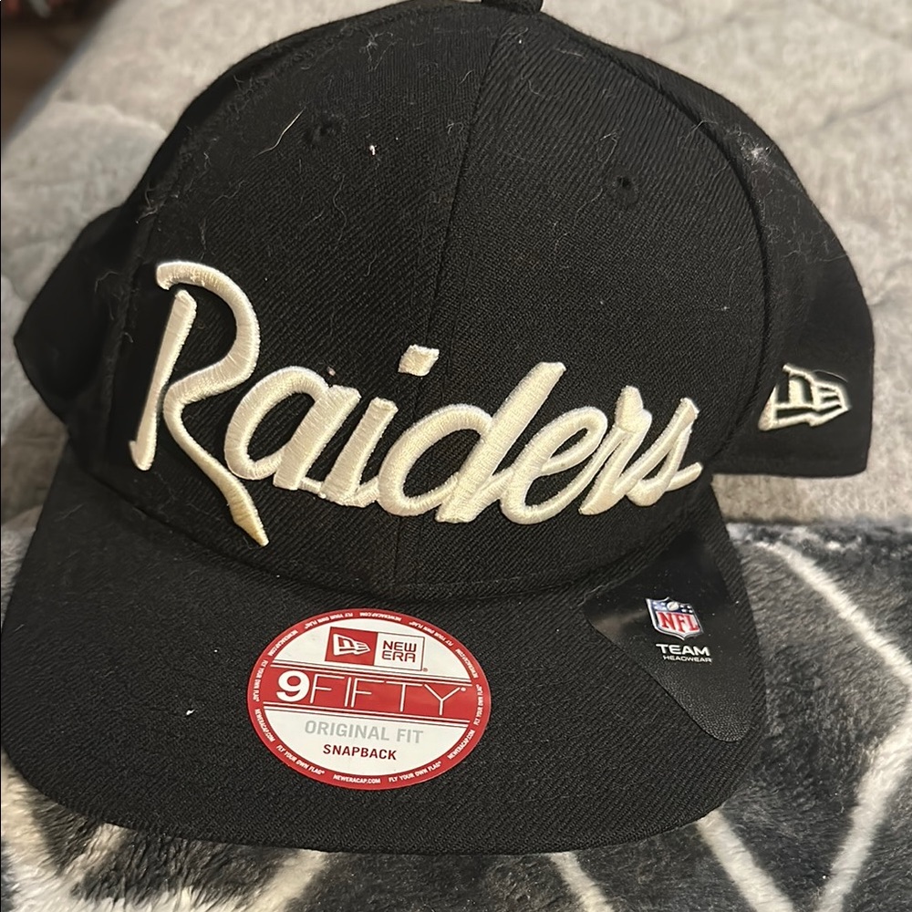 New Era Black Raiders 9Fifty Snapback Cap